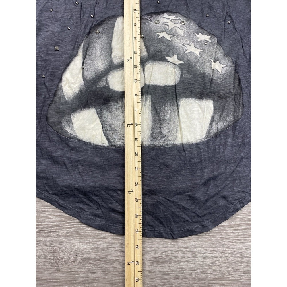 Express Women's Sleeveless USA Flag Lips Graphic Tank Grey Size Medium New - Picture 8 of 8